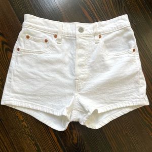 Levi’s white denim shorts straight hem